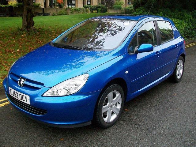 used_peugeot_307_2_0_xsi_5_door_ac_hatchback_blue_2002_petrol_for_sale_in_uk