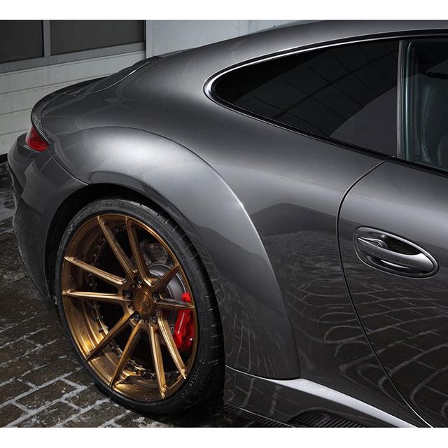 TopCar-Porsche-911-Carbon-Fiber-Wide-Body-Kit-autonovosti.me-4