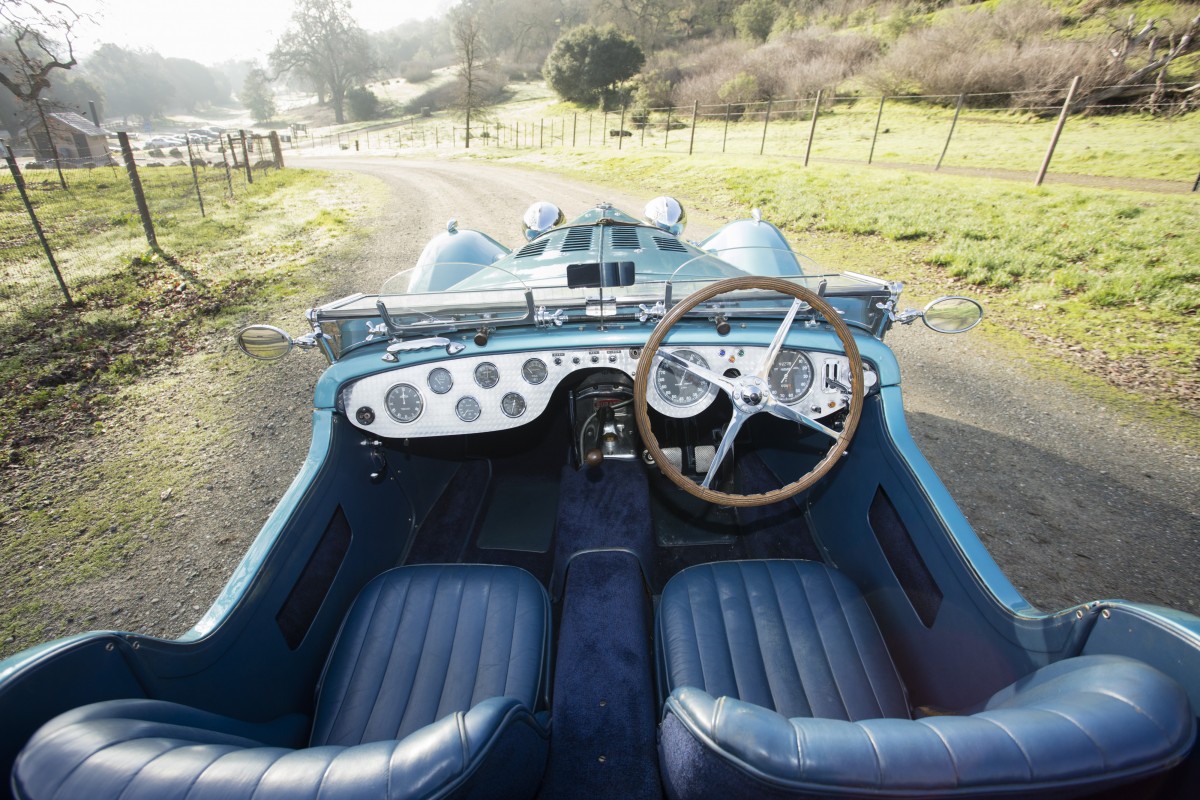 1937-Bugatti-57SC-Sports-Tourer-autonovosti.me-1