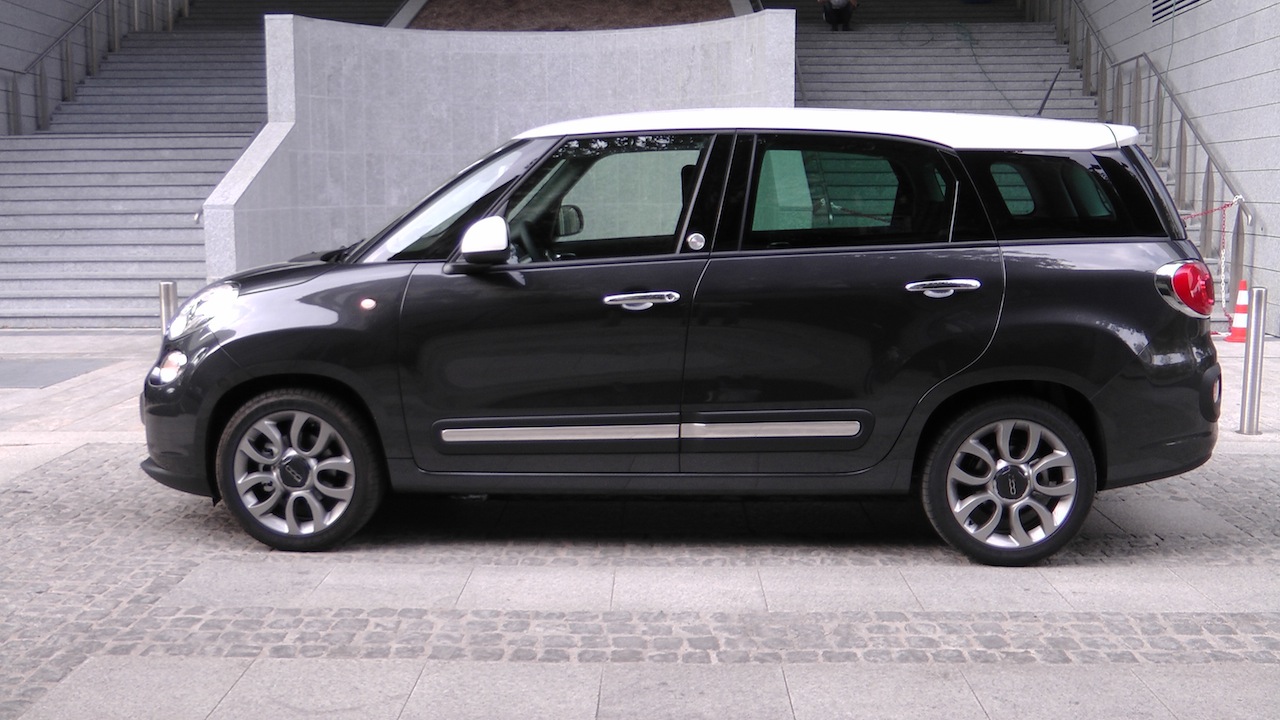 2015.9.22-Fiat-500L