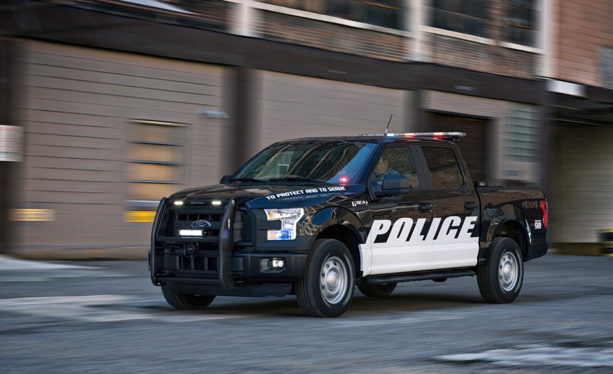 2016-Ford-F-150-Police-Interceptor-102-876x535-autonovosti.me-3