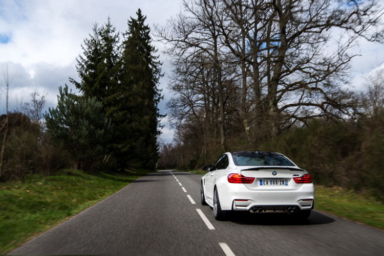 BMW-M4-Coupé-Tour-Auto-Edition-4-750x501