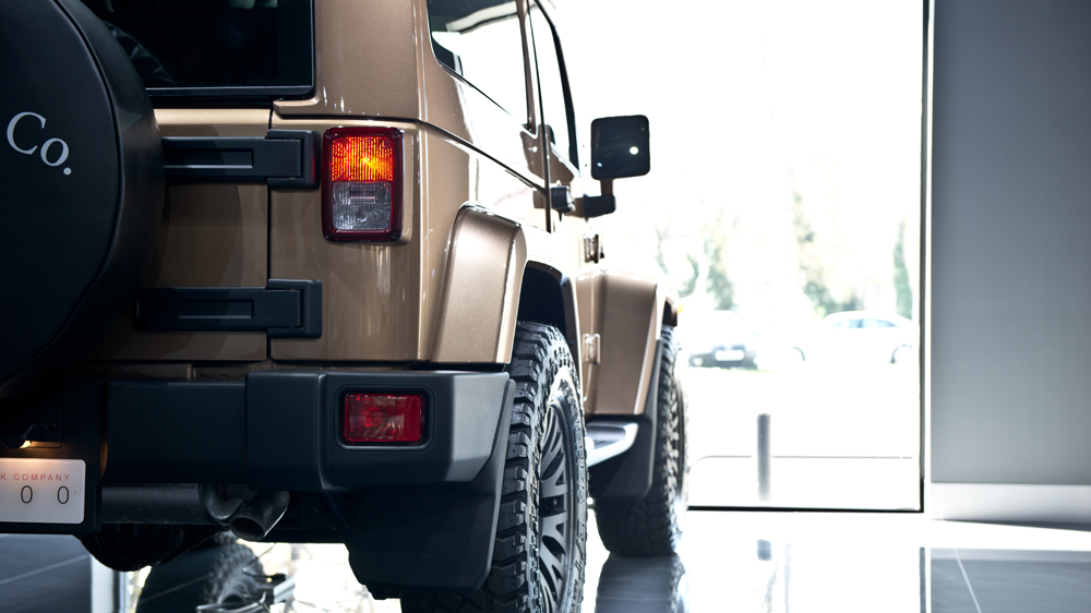 Jeep-Wrangler-Sahara-2.8-Diesel-Chelsea-Truck-Company-CJ300-Adventure-Edition-autonovosti.me-5