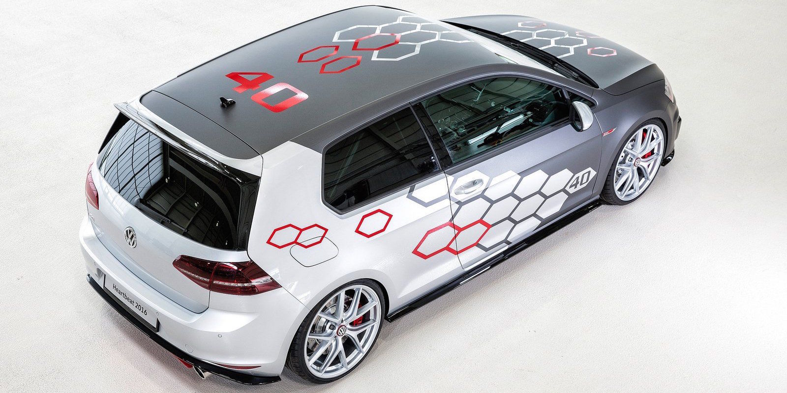 Volkswagen-2016-Golf-GTI-Heartbeat-Concept-03-autonovosti.me-3
