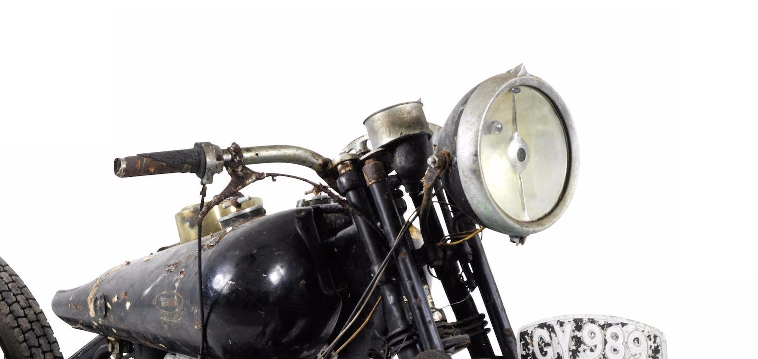 old-brough-superior-bikes-thought-lost-discovered-now-worth-a-small-fortune-photo-gallery_5-autonovosti.me-4