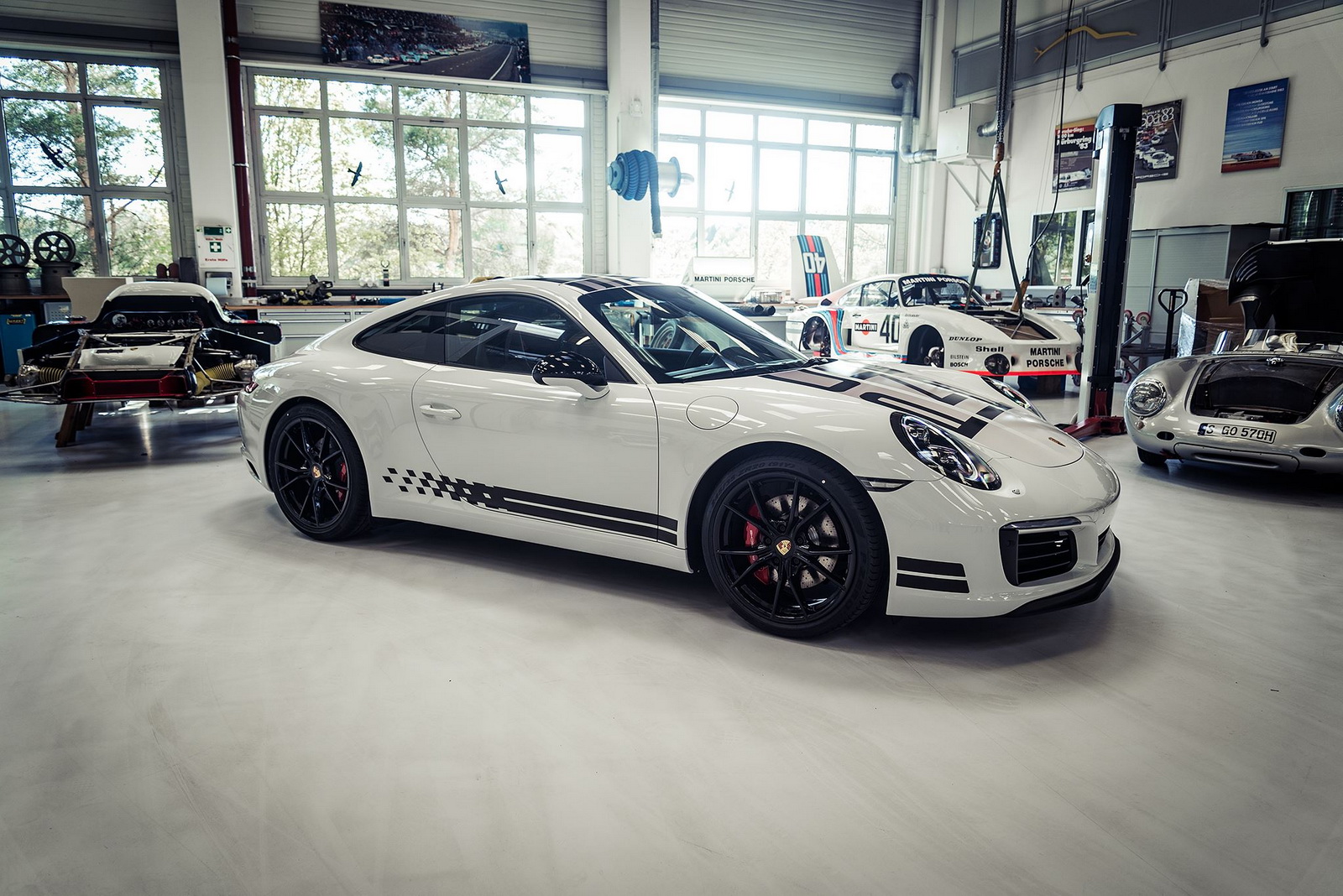 Porsche-911-Carrera-S Endurance-Racing-Edition-autonovosti.me-11