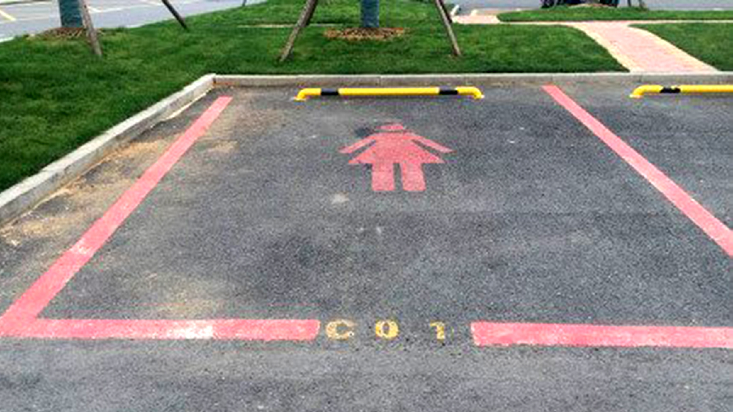 Parking spaces for women in China