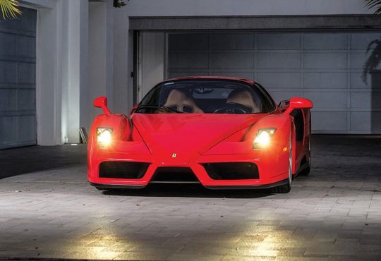 Tommy Hilfiger prodaje svoj Ferrari Enzo