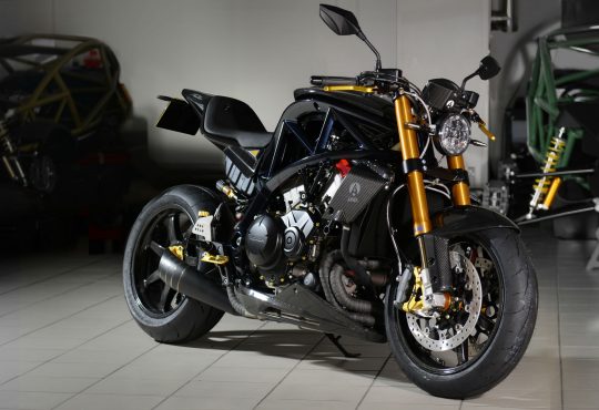 Ariel Ace R