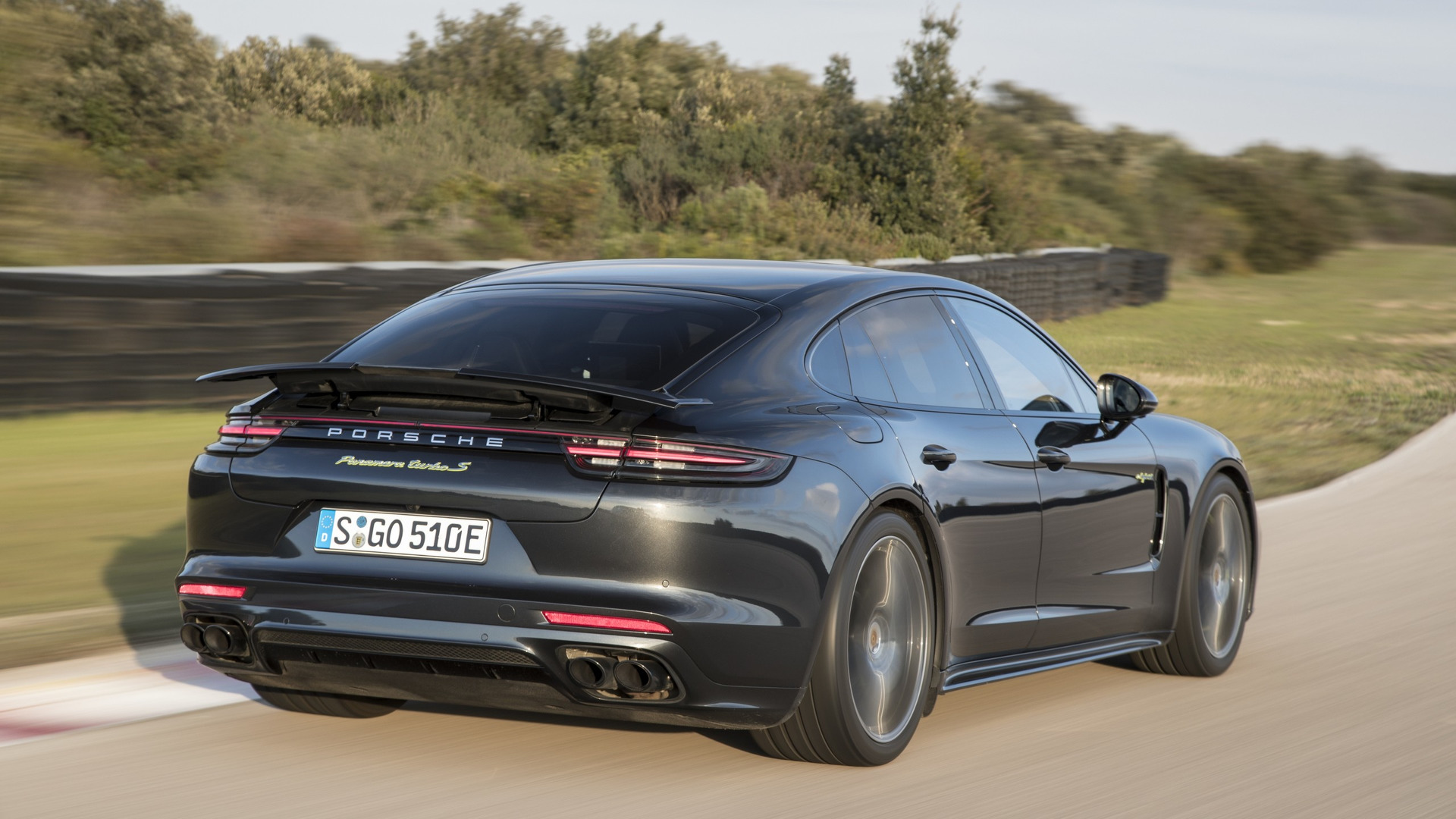 Porsche Panamera Turbo S E-Hybrid