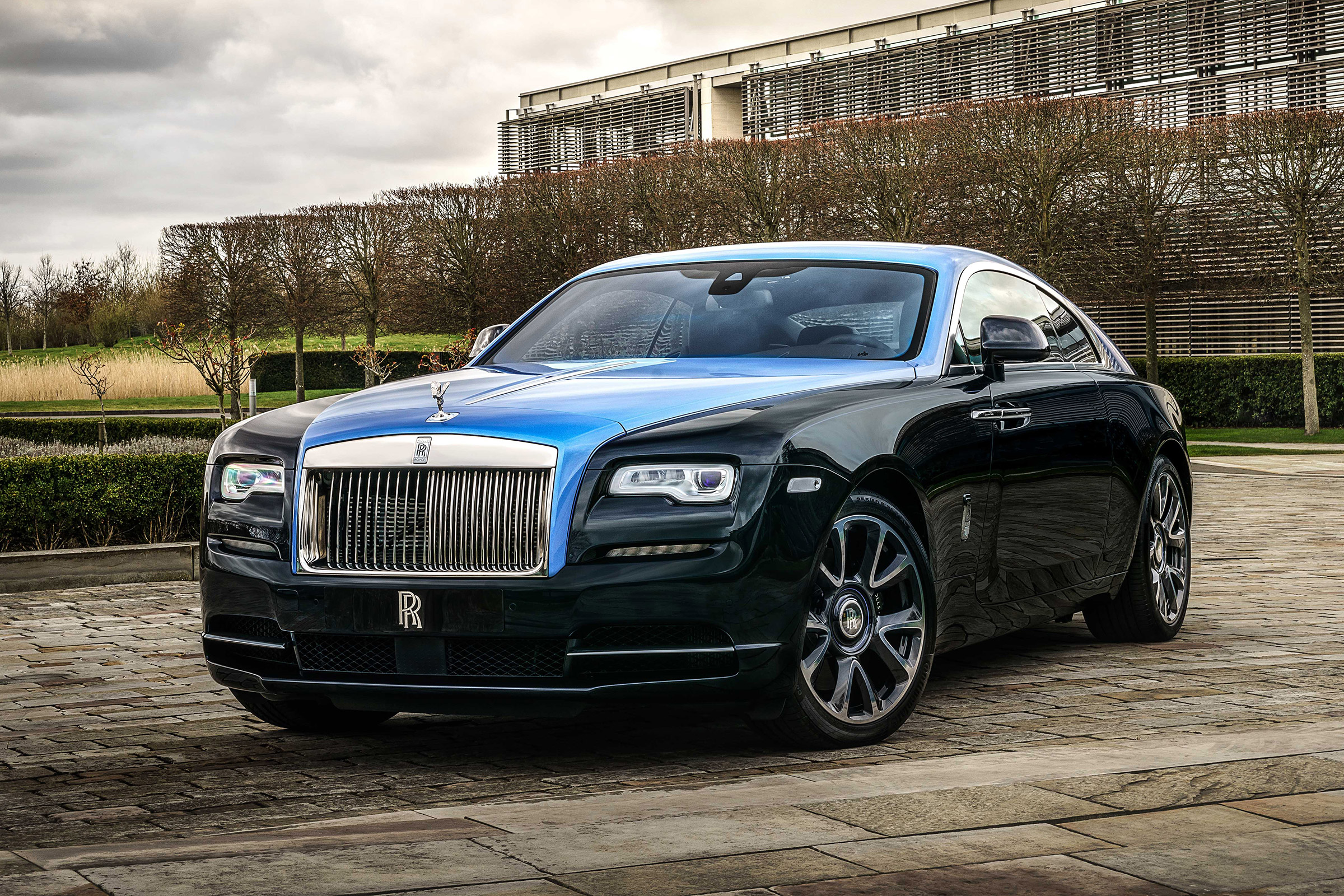 Черный ройс ройс заберет джекпот. Роллс Ройс Wraith. Роллс-Ройс Wraith 2019. Rolls Royce врайт. Rolls Royce Wraith 2019.