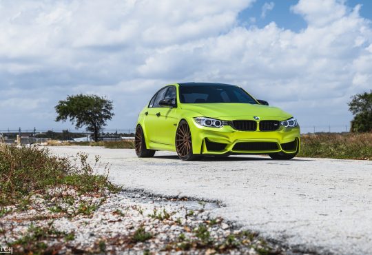 Satin Lime Green Chrome BMW M3