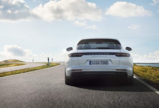Porsche Panamera Turbo S E-Hybrid Sport Turismo
