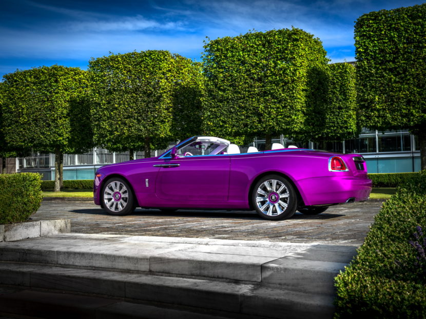 Rolls-Royce Dawn Fuxia