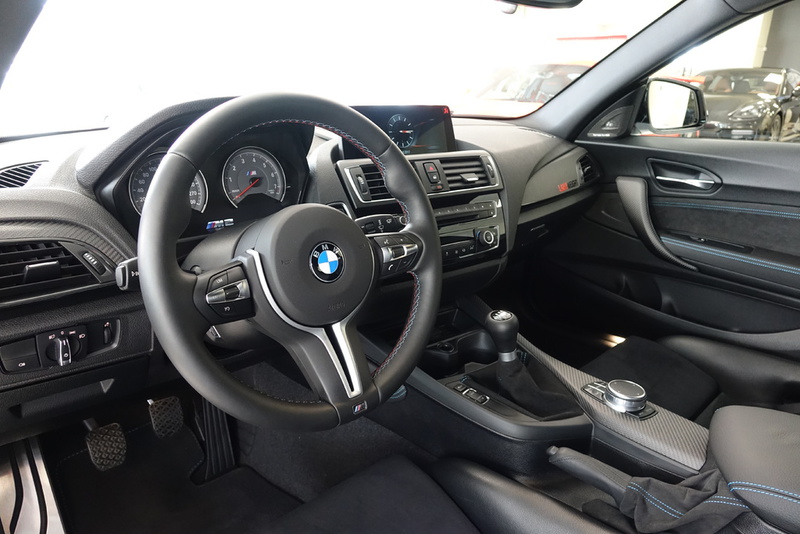 BMW M2 Clubsport Lightweight