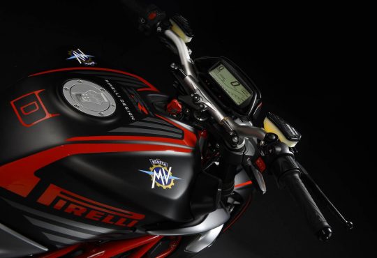 MV Agusta Brutale 800 RR Pirelli