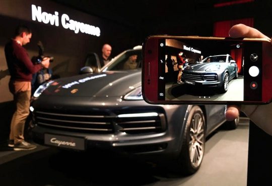 porsche cayenne