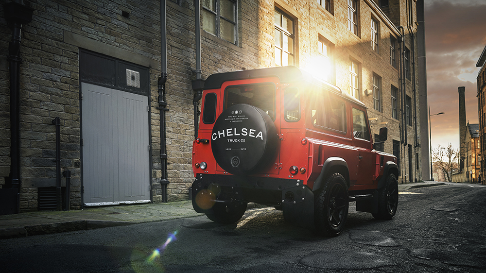 Land Rover Defender 2.2 TDCI XS 90 Station Wagon – The End Edition