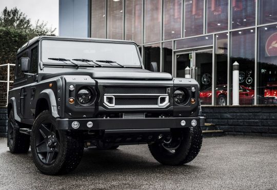 Chelsea Truck Company Flying Huntsman 105 Longnose