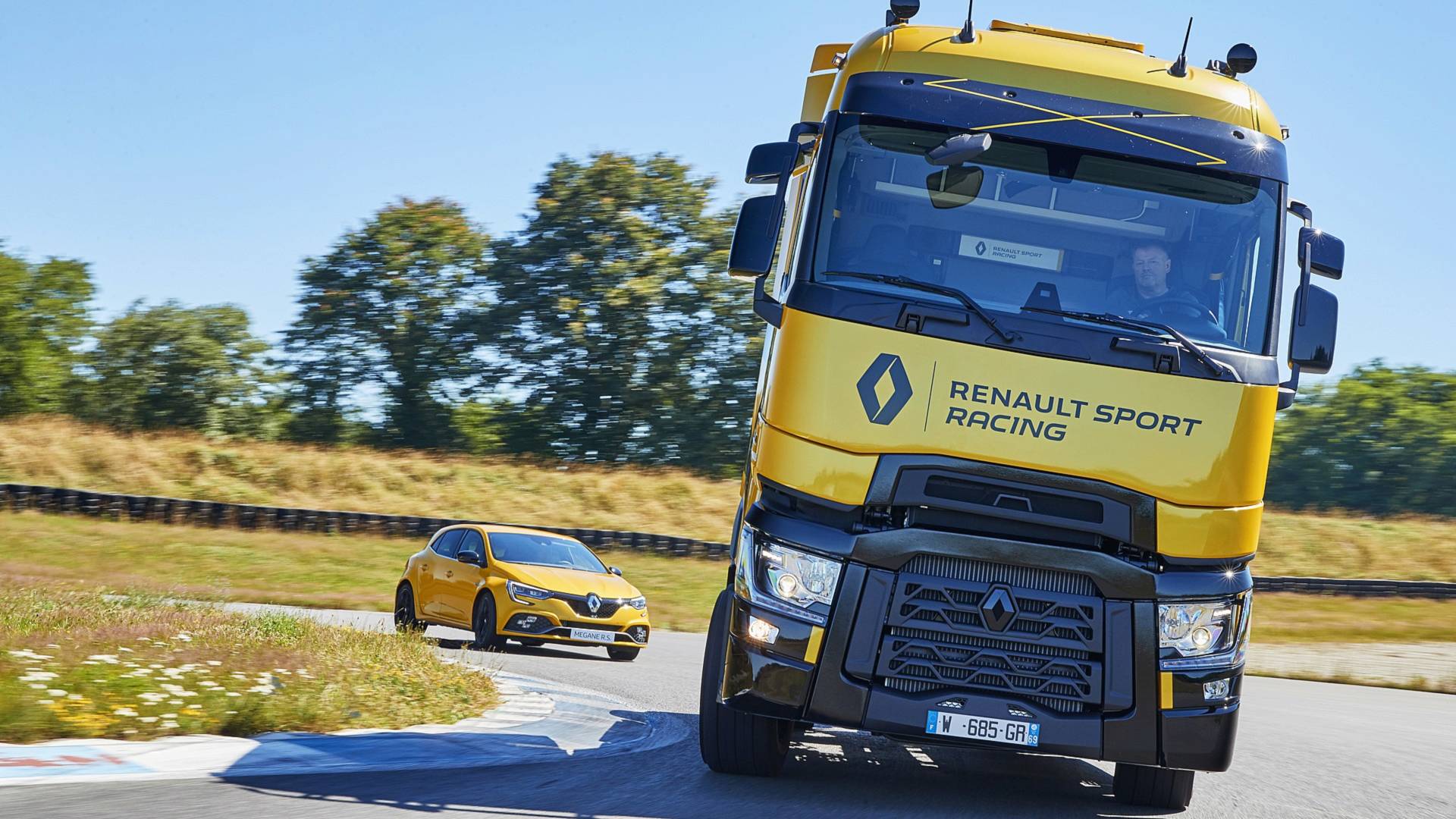 Renault T High RS Racing Edition