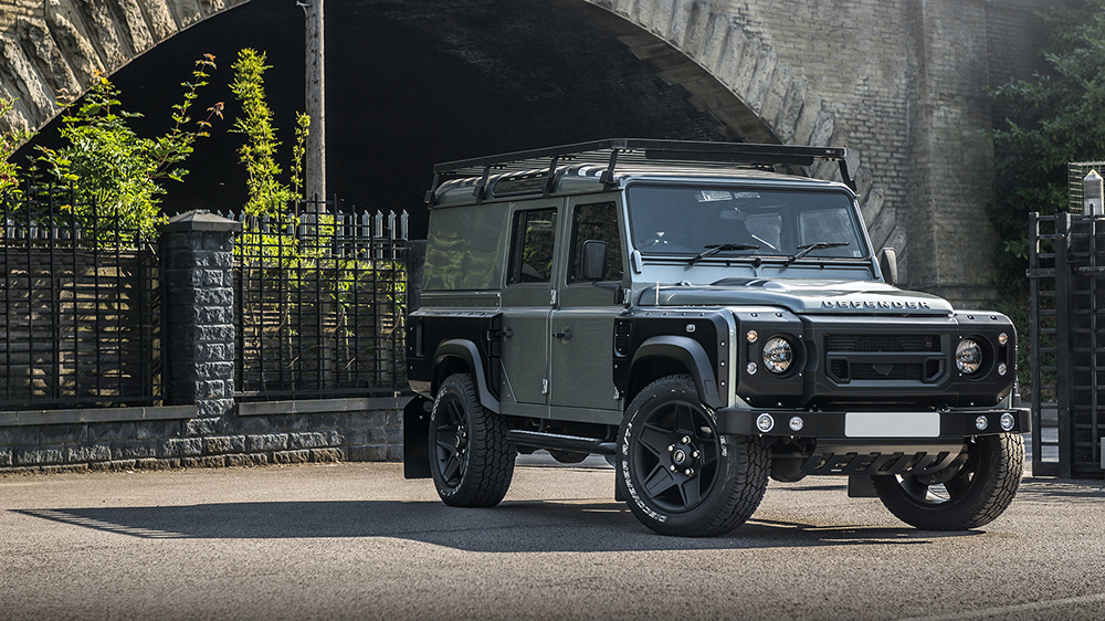 Land Rover Defender 2.2 TDCI 110 Utility Wagon Chelsea Wide Track