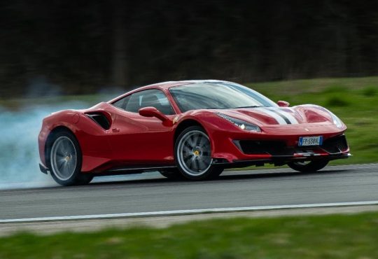 ferrari 488 pista